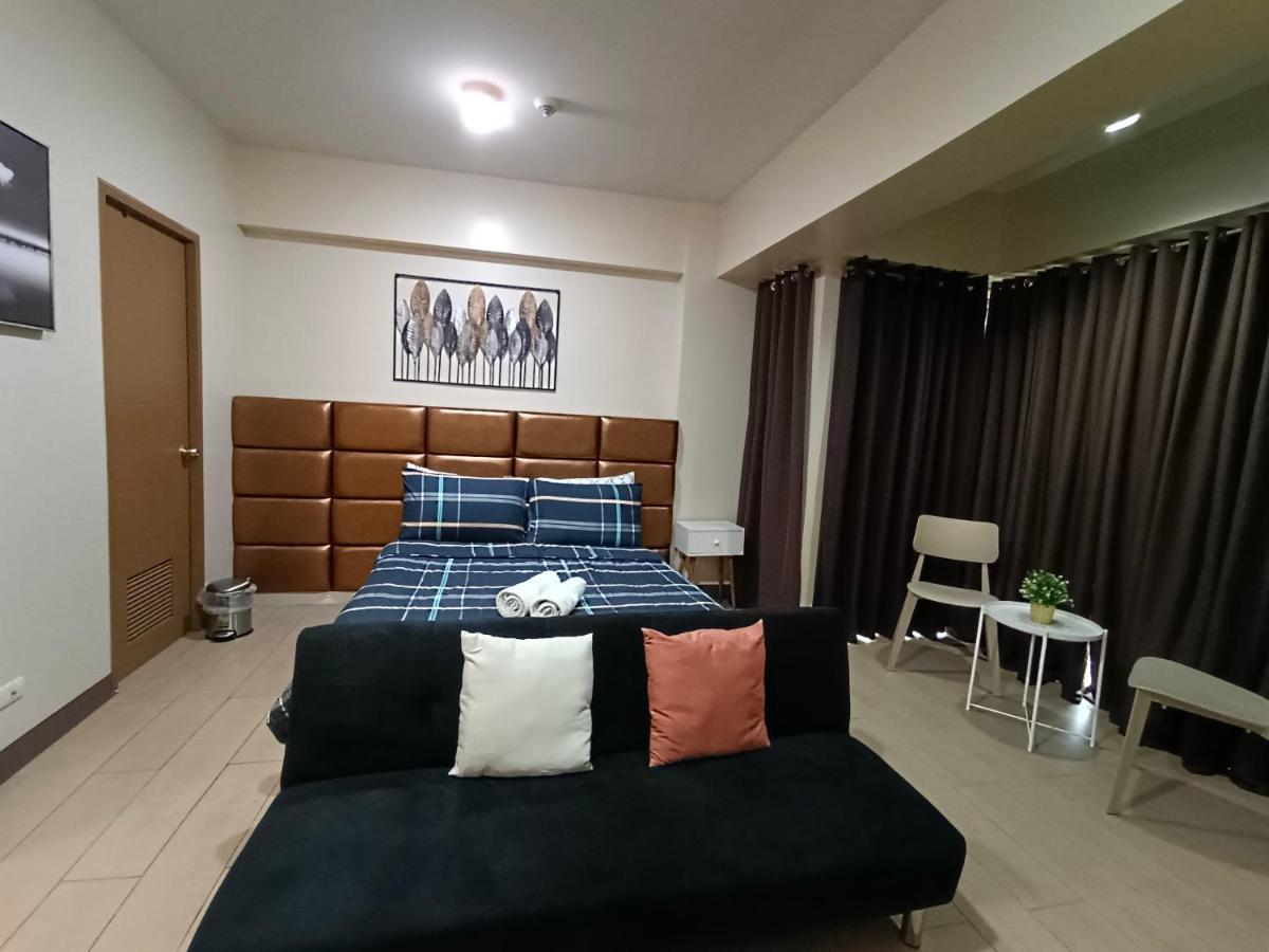 Palm Tree Two Villas Pasay Esterno foto